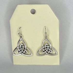 Elegant Silver Celtic Knot Earrings  🎁BOGO🎁 On Earings with Gift Symbol🎁